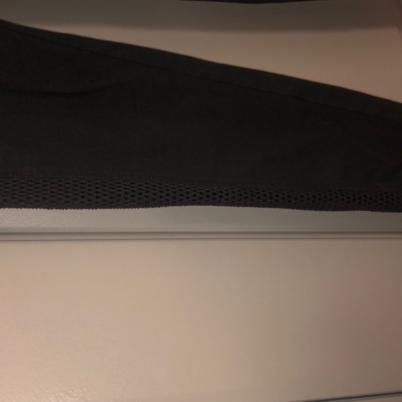 🖤Black High Waisted Mesh Detail Leggings - Picture 2 of 3